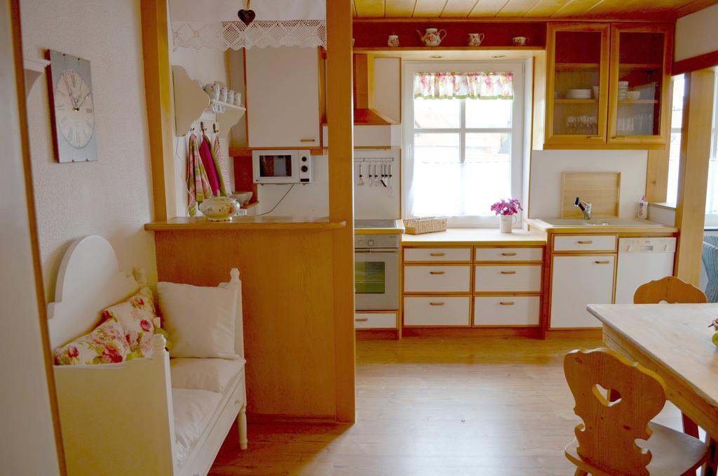 Die Dirndlkoenigin Grunenbach Extérieur photo